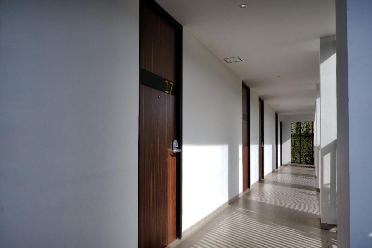 Guest House 555 Nki South Tangerang Exterior photo